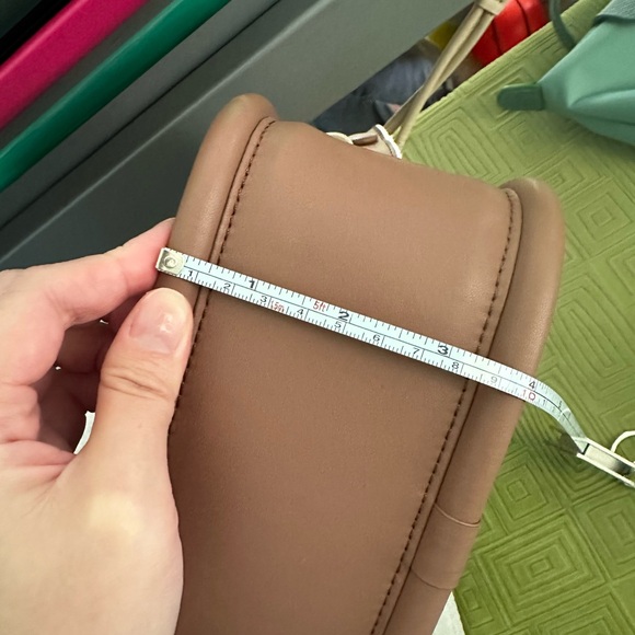 Cream Couch Beige Shoulder/ Crossbody Bag - Picture 7 of 9